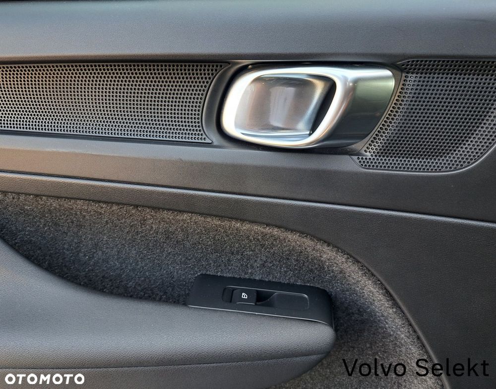 Volvo XC 40 - 28