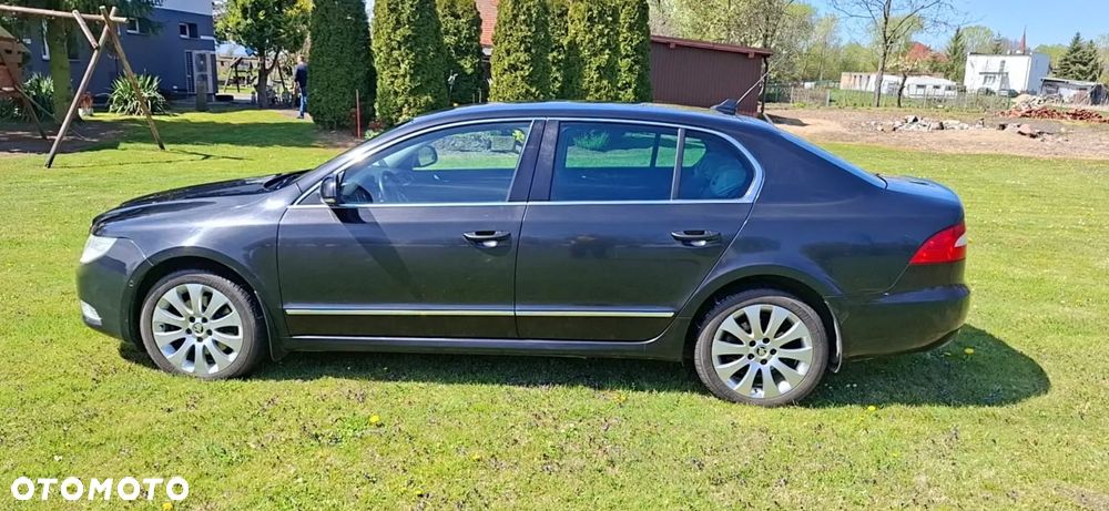 Skoda Superb 2.0 TDI Elegance - 2