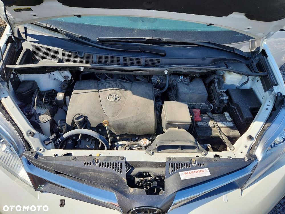 Toyota Sienna 3.5 V6 - 13