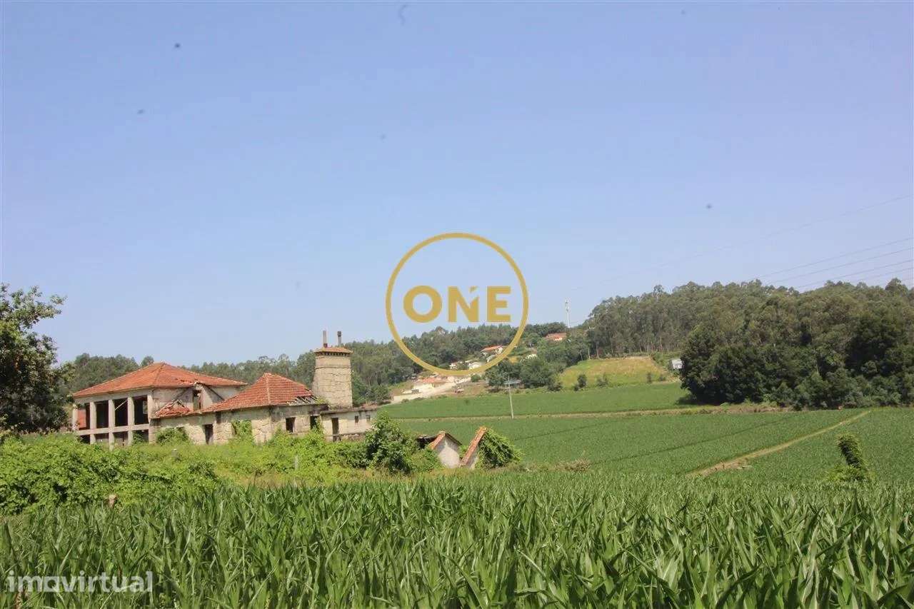Excelente terreno de construção de 1717m2 no Louro/V. N. F. para venda - Grande imagem: 2/10