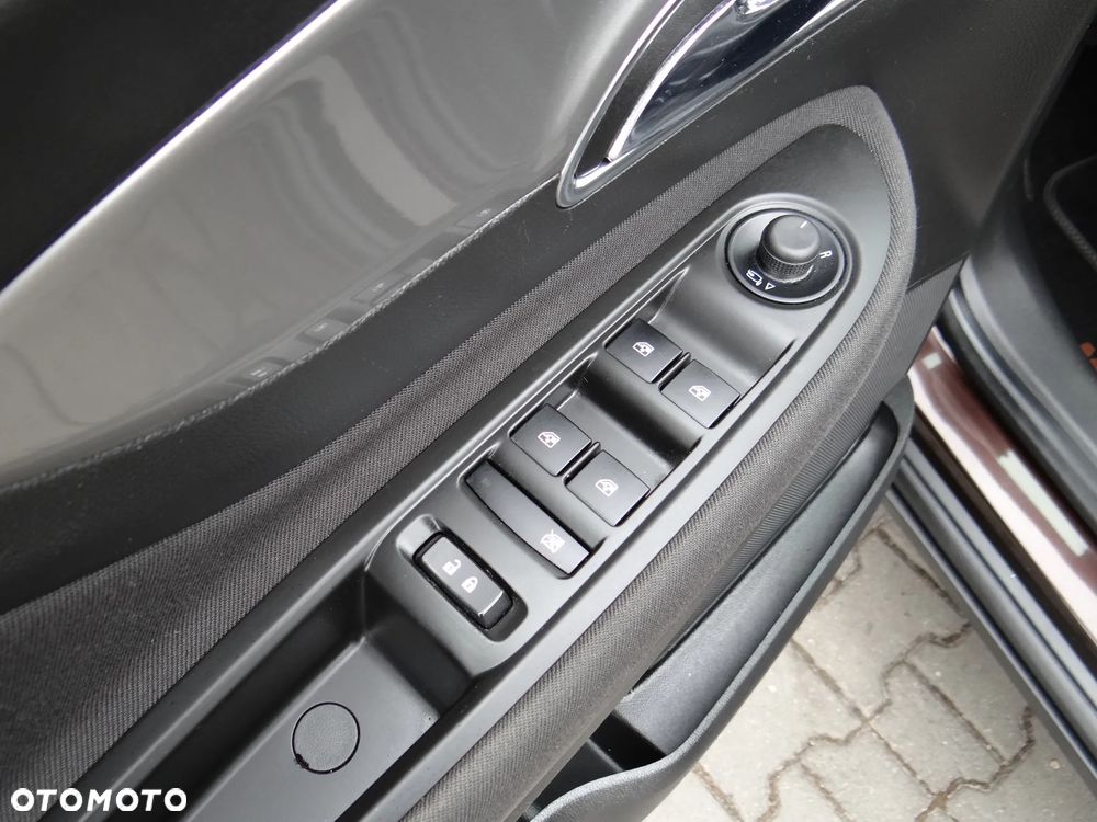 Opel Mokka 1.4 T Cosmo S&S - 27