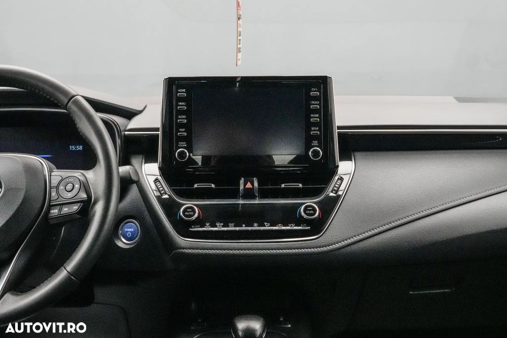 Toyota Corolla 1.8 HSD Dynamic - 18