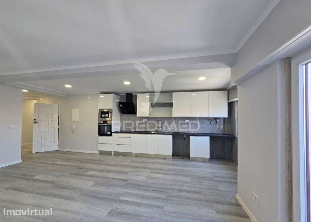 Apartamento T4 Remodelado, na Cruz de Pau - Amora - Grande imagem: 5/31