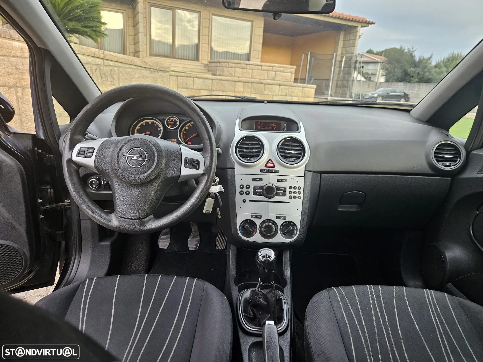 Opel Corsa 1.2 Enjoy - 19