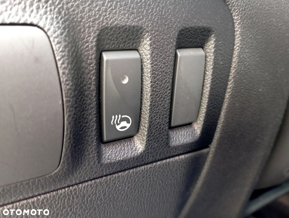 Renault Megane ENERGY TCe 130 Start & Stop Bose Edition - 9