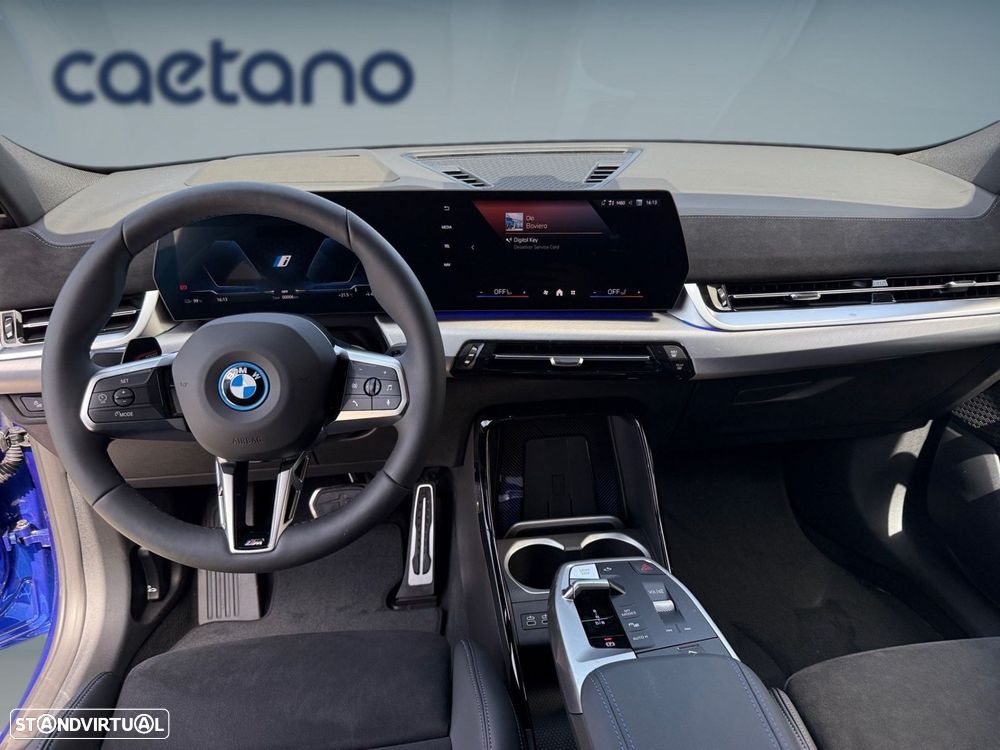 BMW iX2 eDrive20 Pack Desportivo M Pro - 3