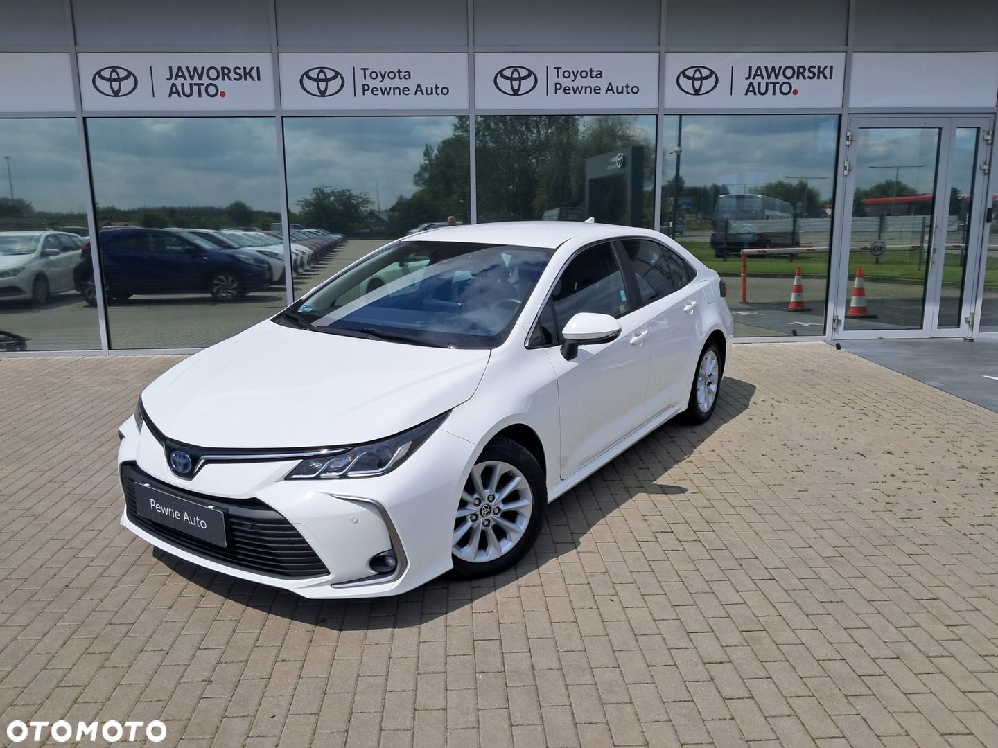 Toyota Corolla - 1
