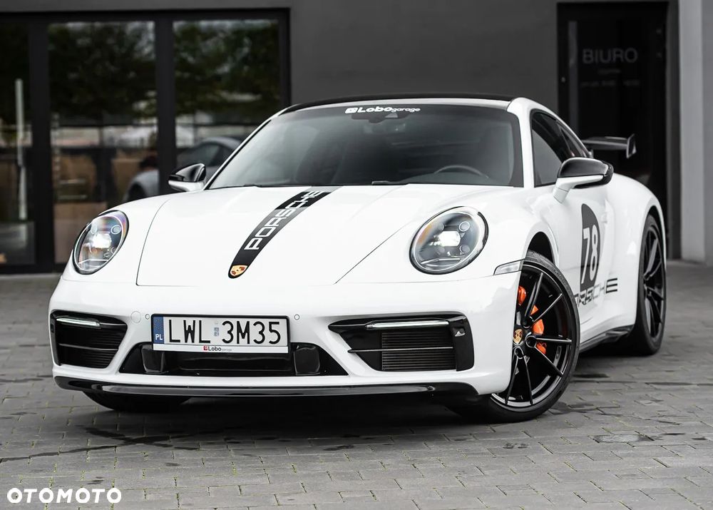 Porsche 911 Carrera - 5