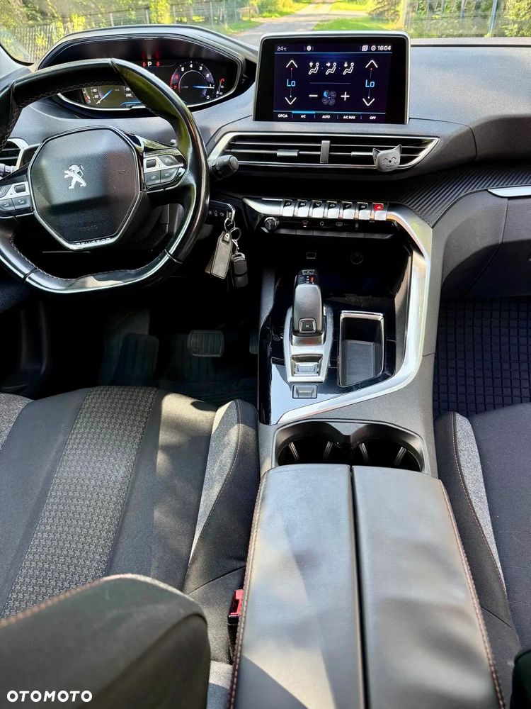 Peugeot 3008 1.2 PureTech Active S&S EAT6 - 9