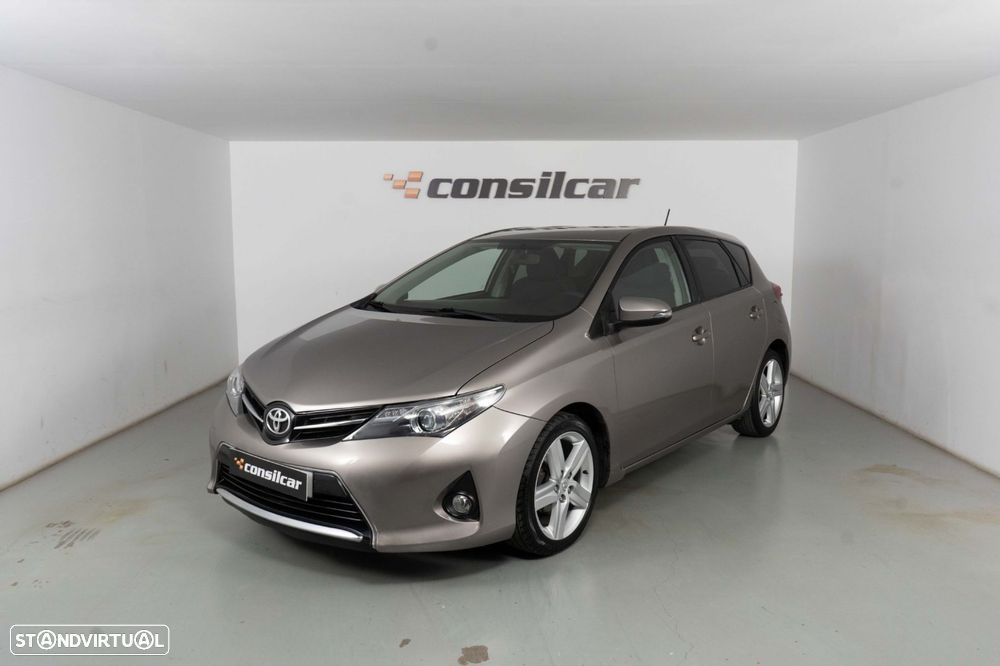 Toyota Auris - 2