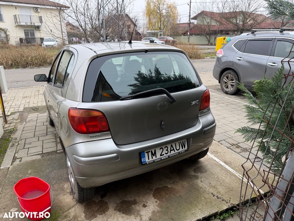 Toyota Yaris 1.3 Aut Sol - 8