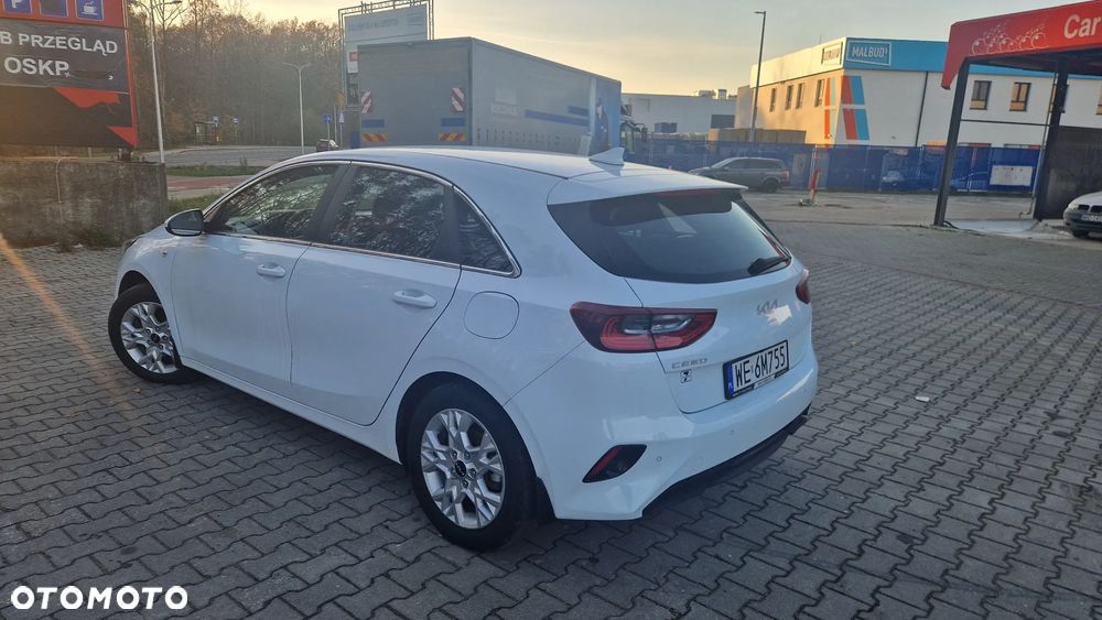 Kia Ceed 1.5 T-GDI M - 3