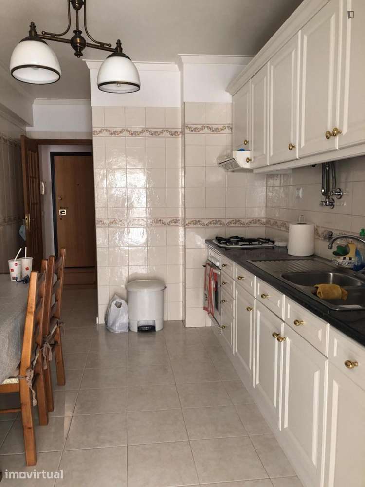 Quarto - localizado em Oeiras Lisbon - Grande imagem: 5/14