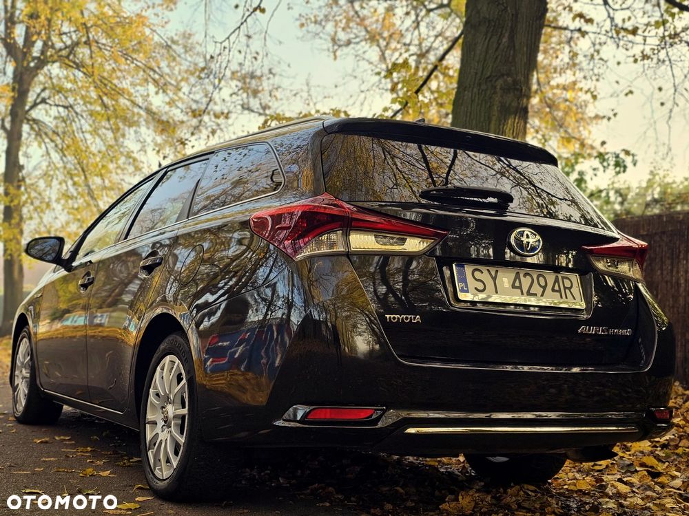 Toyota Auris 1.8 HSD Luna - 19