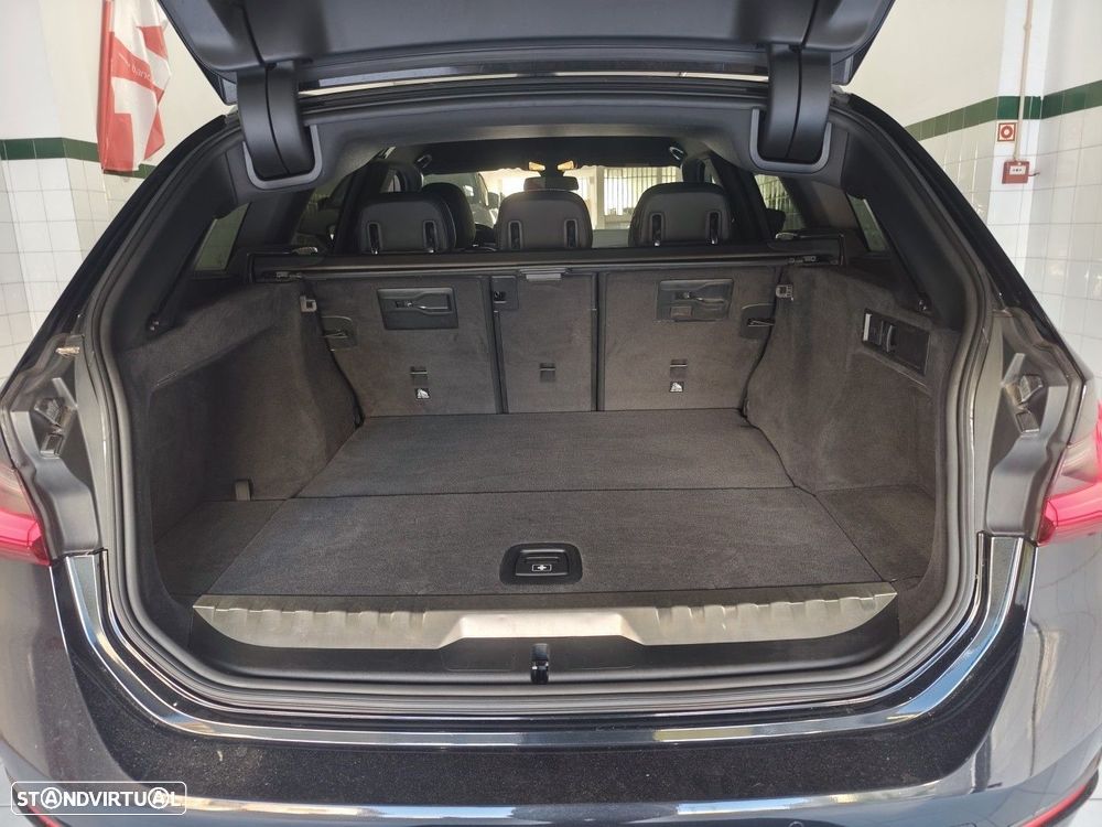 BMW 320 e Touring Auto - 17