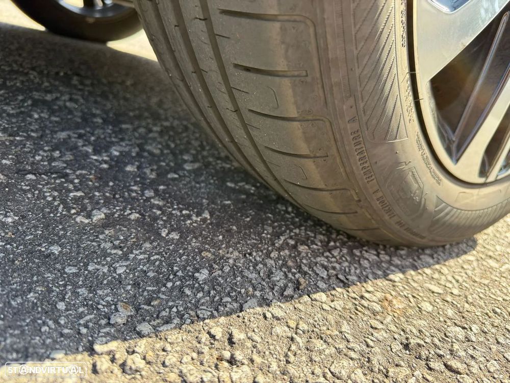 Renault Captur 1.6 E-Tech Full Hybrid Techno - 17