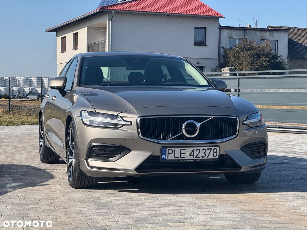 Volvo S60 T6 AWD Momentum Pro