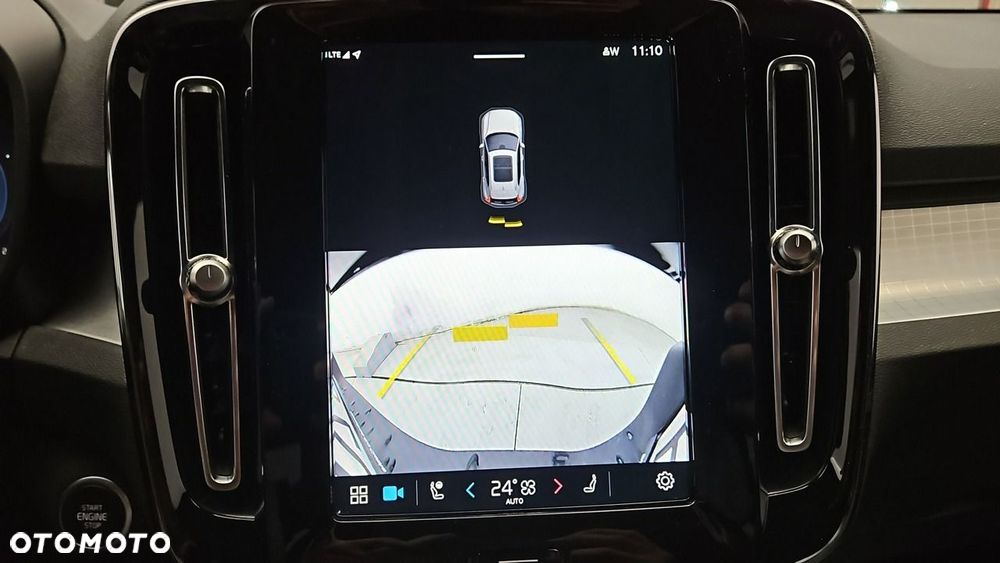 Volvo XC 40 B3 Plus Dark - 22