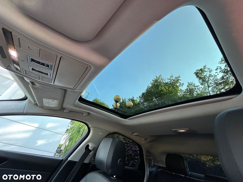 Jaguar XF 25t Prestige - 22