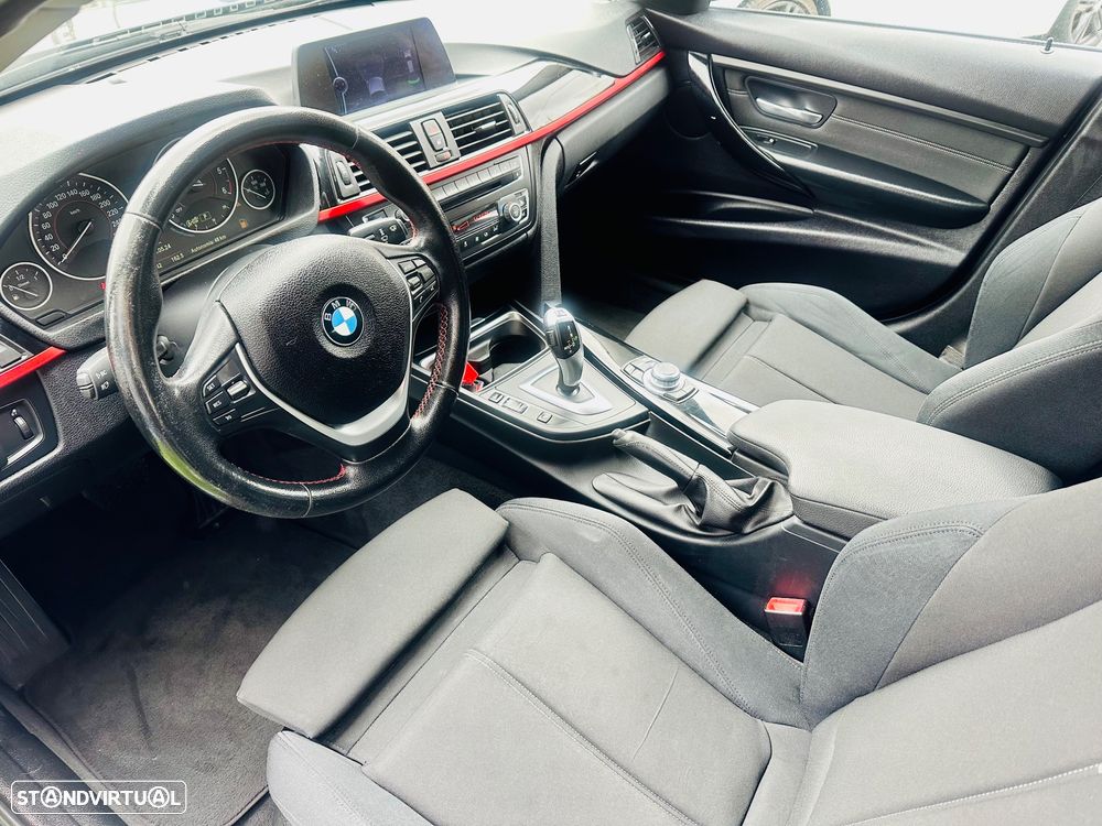 BMW 320 d DPF Touring Aut. Edition Sport - 45