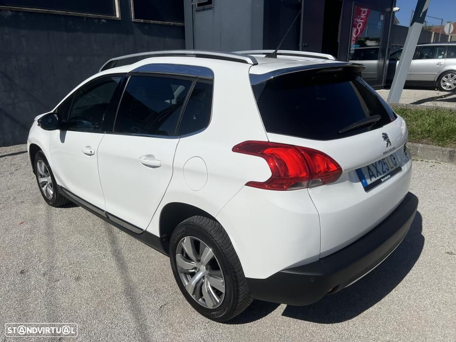 Peugeot 2008 1.6 e-HDi Allure - 4