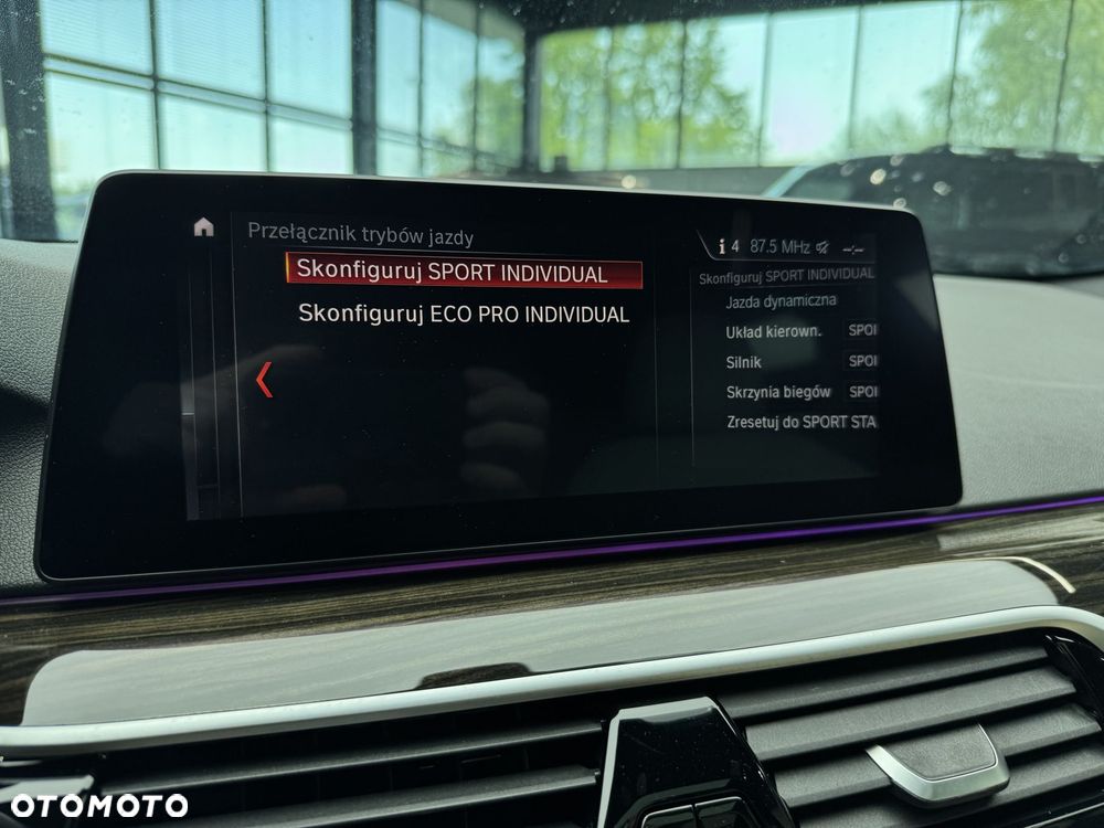 BMW Seria 5 530i xDrive M Sport sport - 36