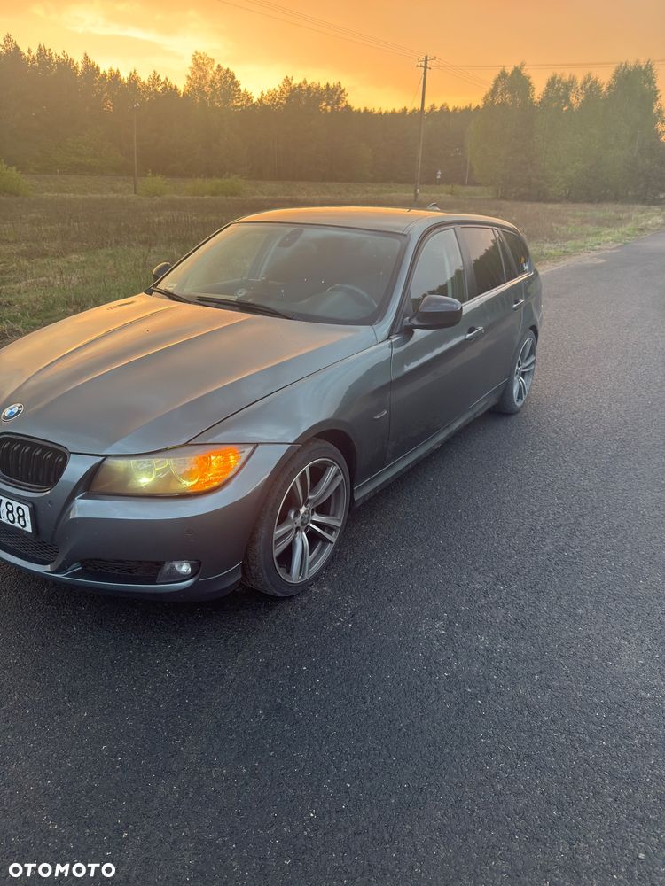 BMW Seria 3 318d - 3
