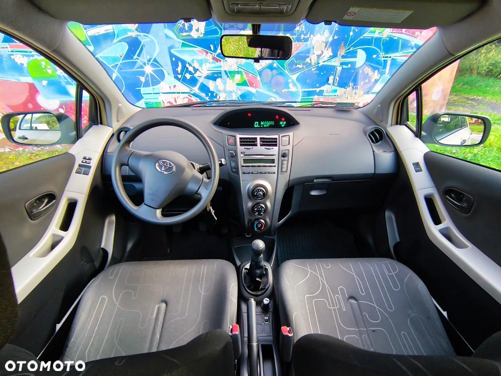 Toyota Yaris 1.0 Luna - 10