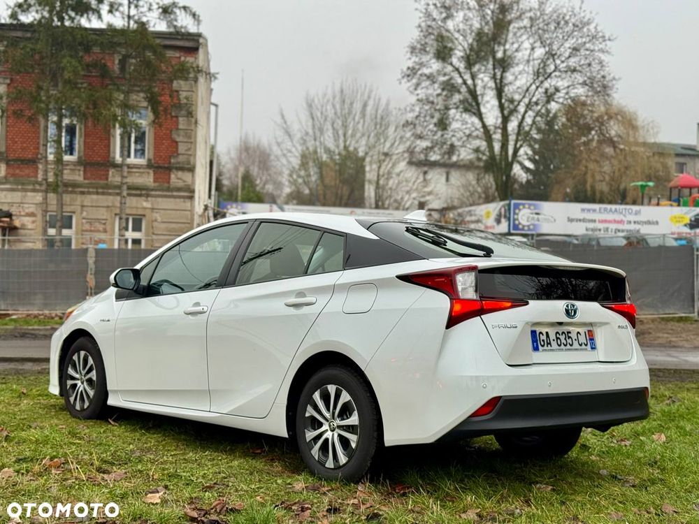Toyota Prius 1.8 Hybrid Premium - 3