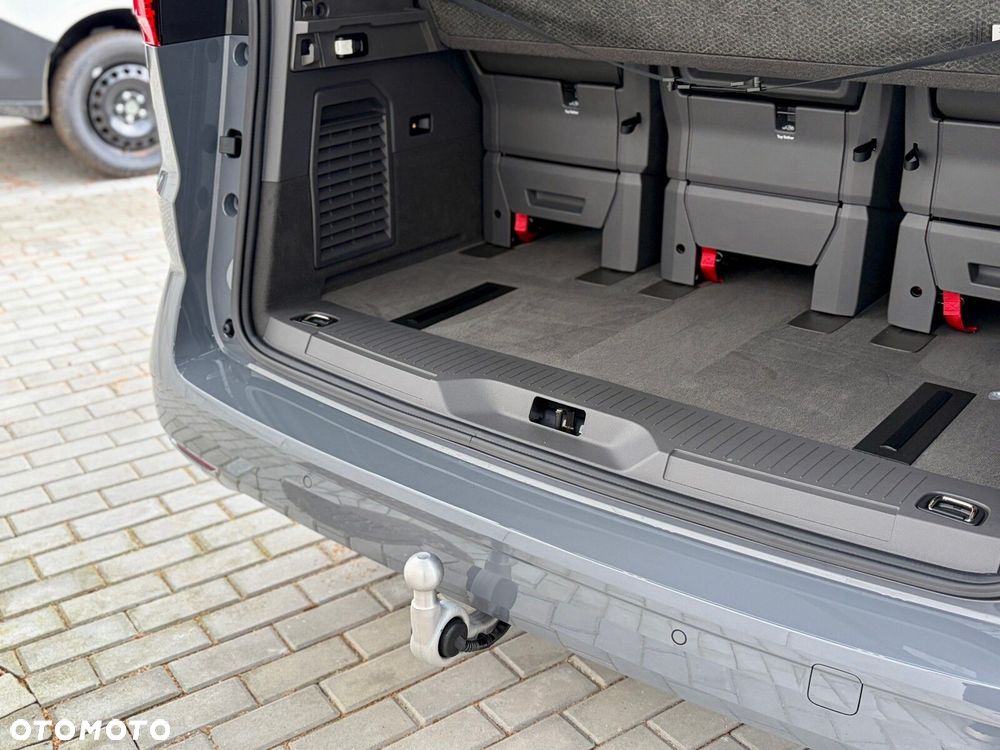 Volkswagen Multivan - 19