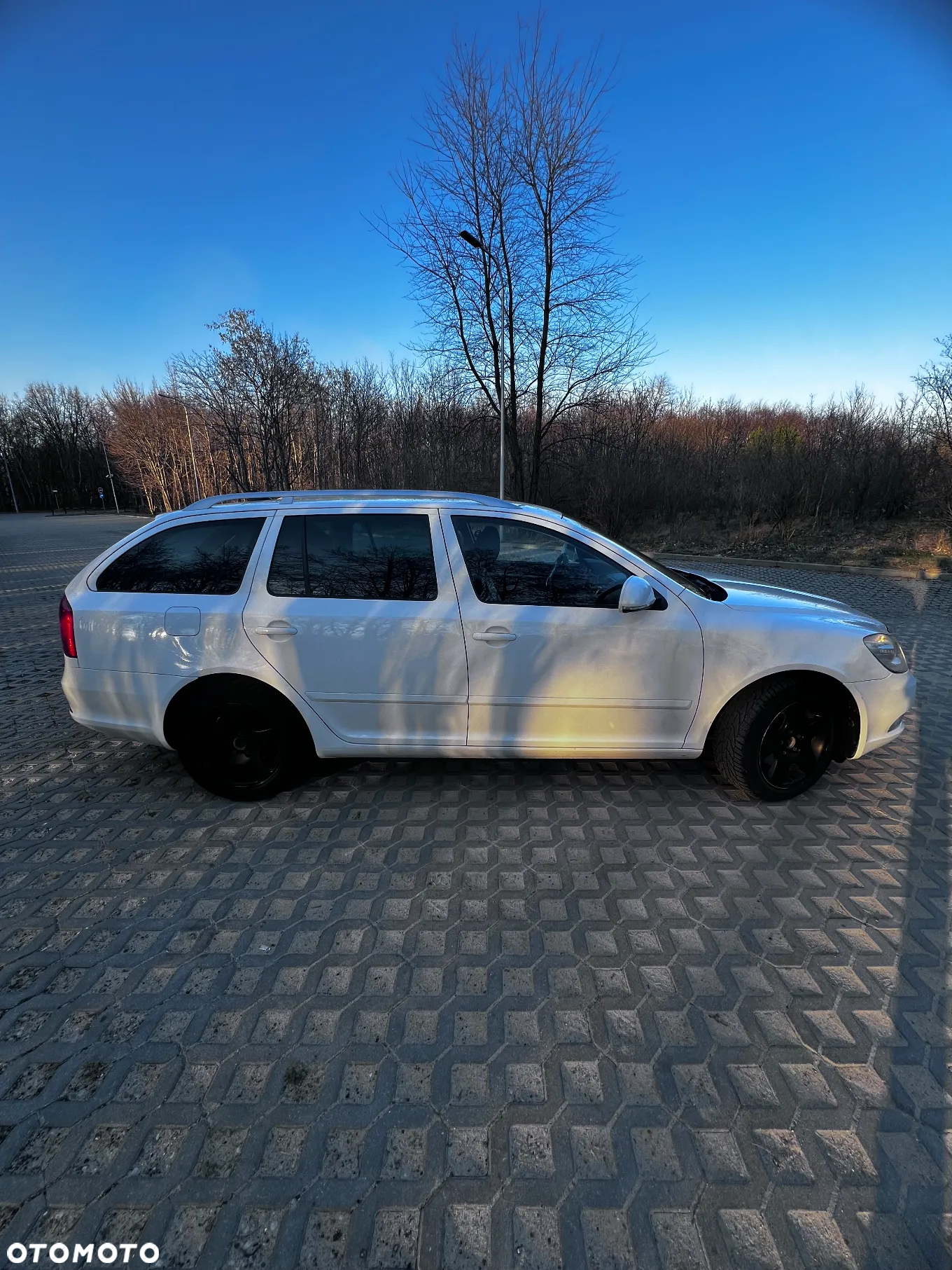 Skoda Octavia 2.0 TDI DPF DSG Elegance - 3