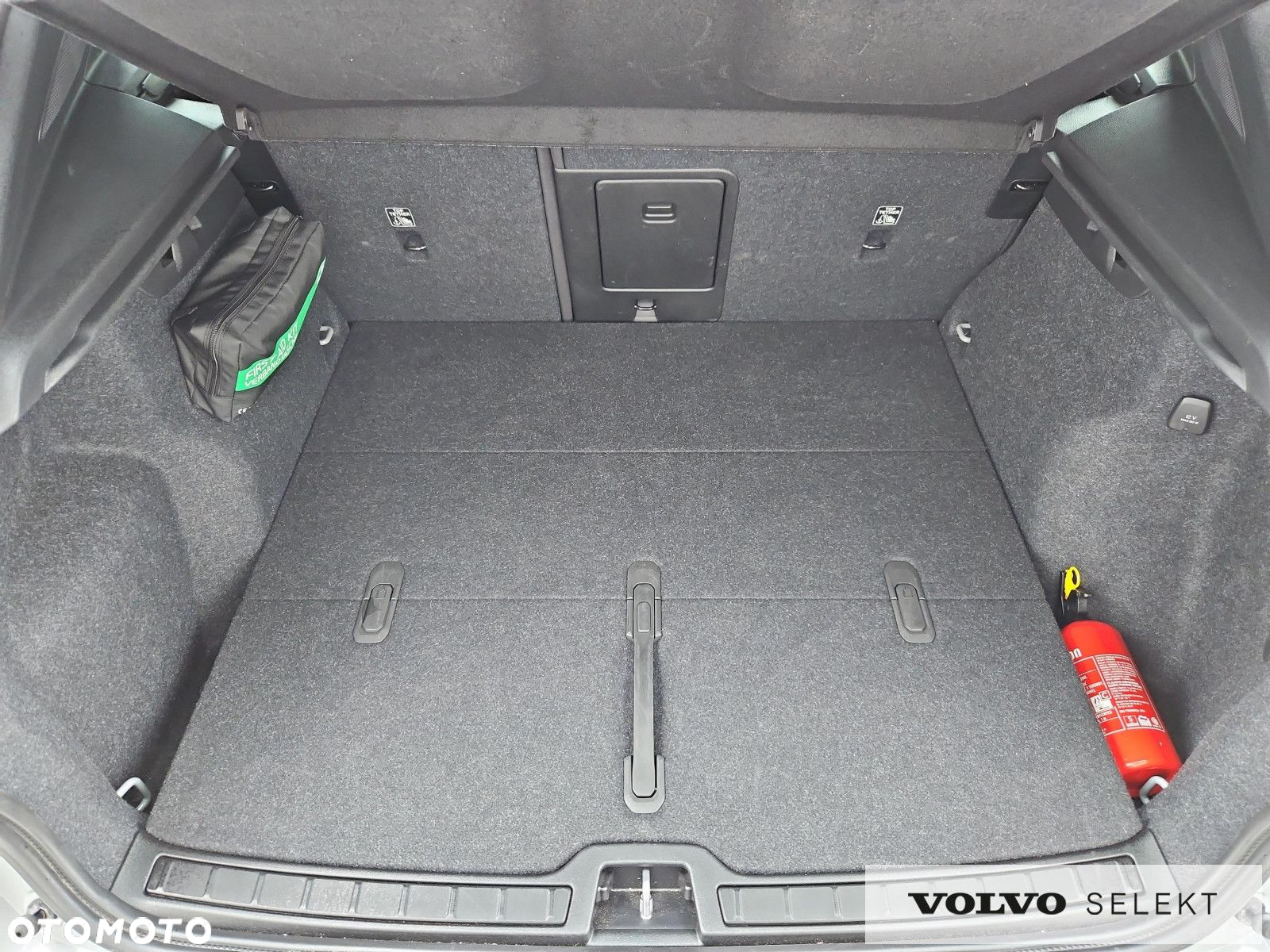 Volvo XC 40 - 32