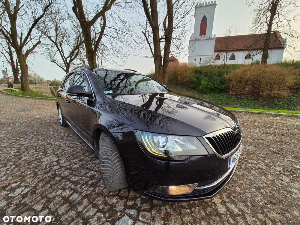 Skoda Superb 1.6 TDI GreenLine - 4