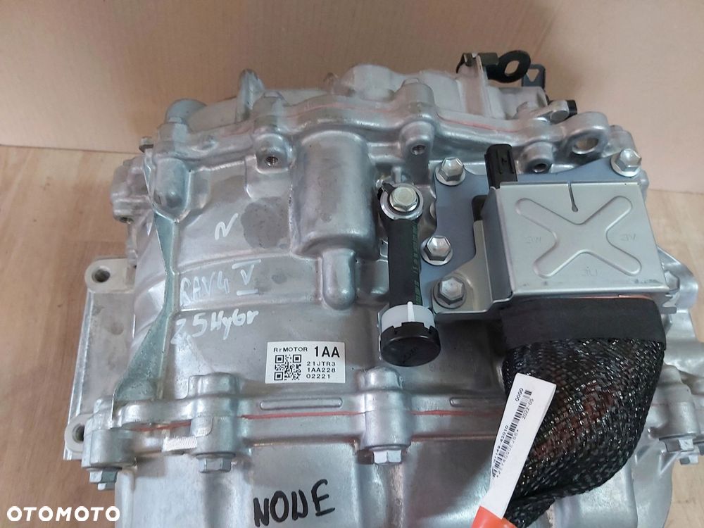 Toyota RAV4 V 2,5 most tył silnik napęd hybr NOWY - 2