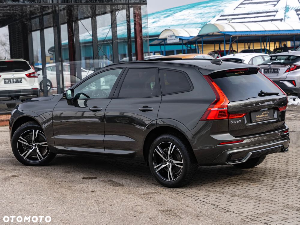 Volvo XC 60 B4 B Plus Dark - 11