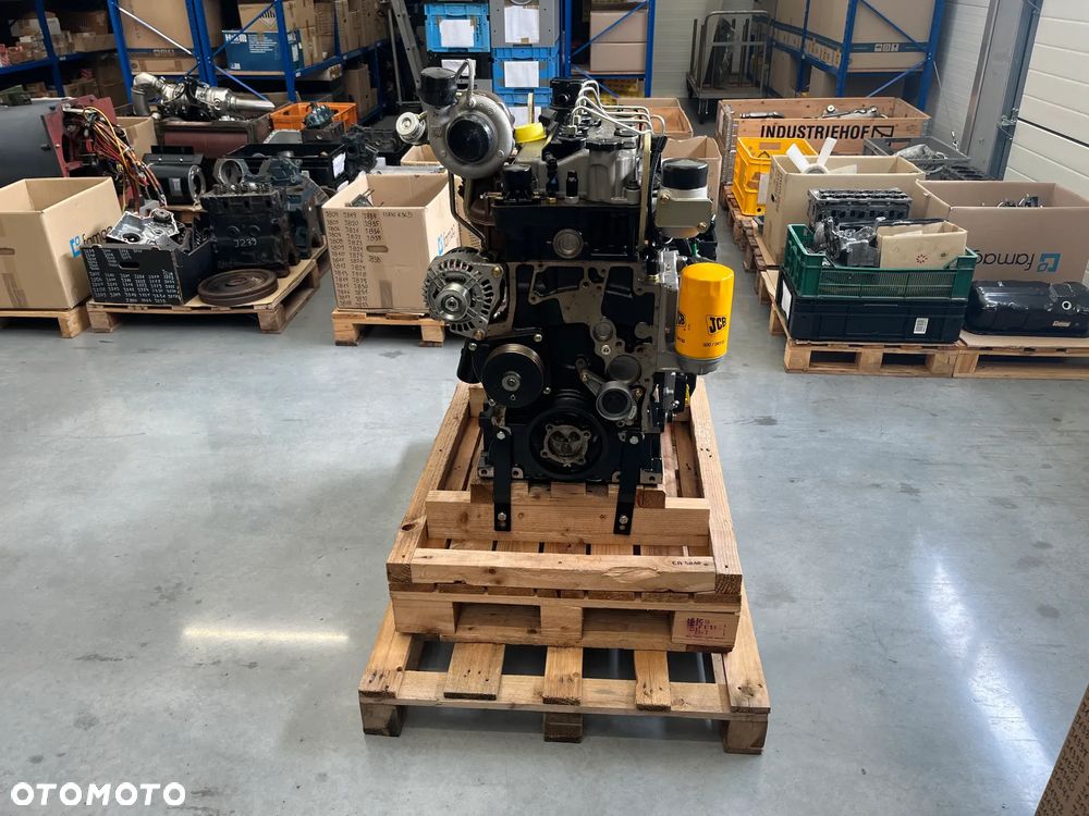 SŁUPEK SILNIKA JCB 448 ECOMAX TCAG-121 4,8L 121 KW 16259netto - 4