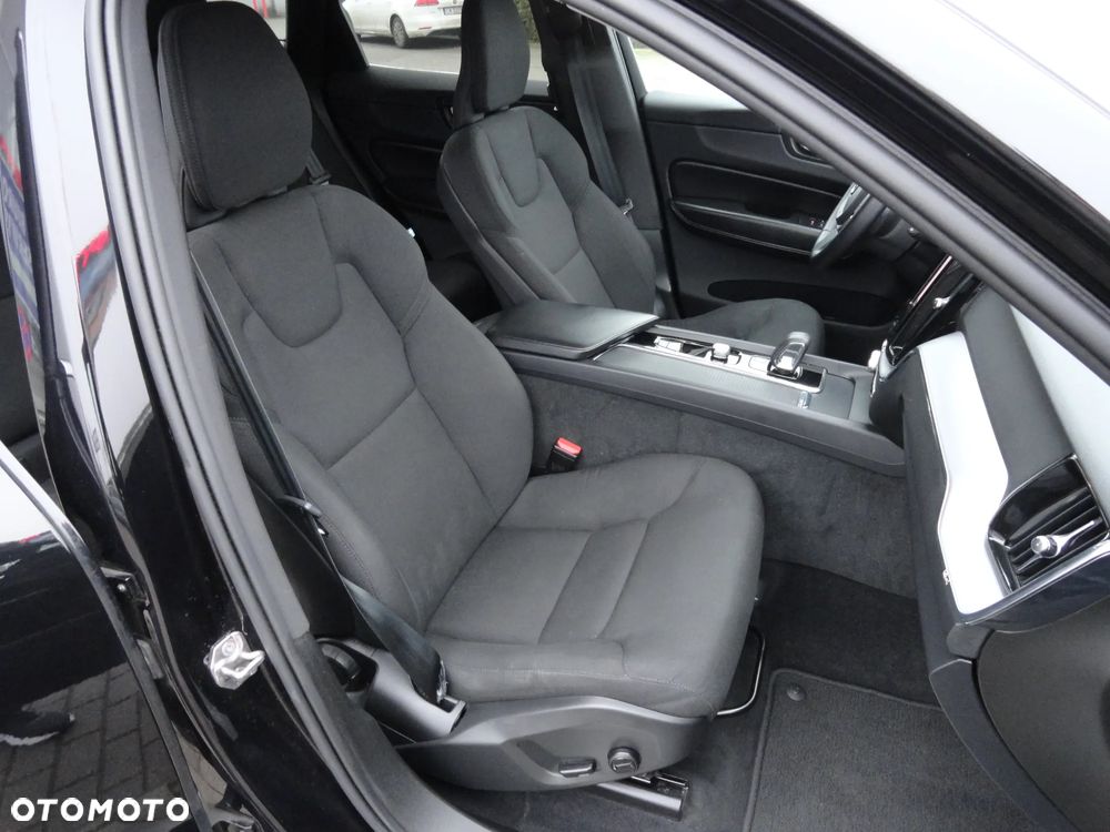 Volvo XC 60 B4 D Geartronic Momentum - 11