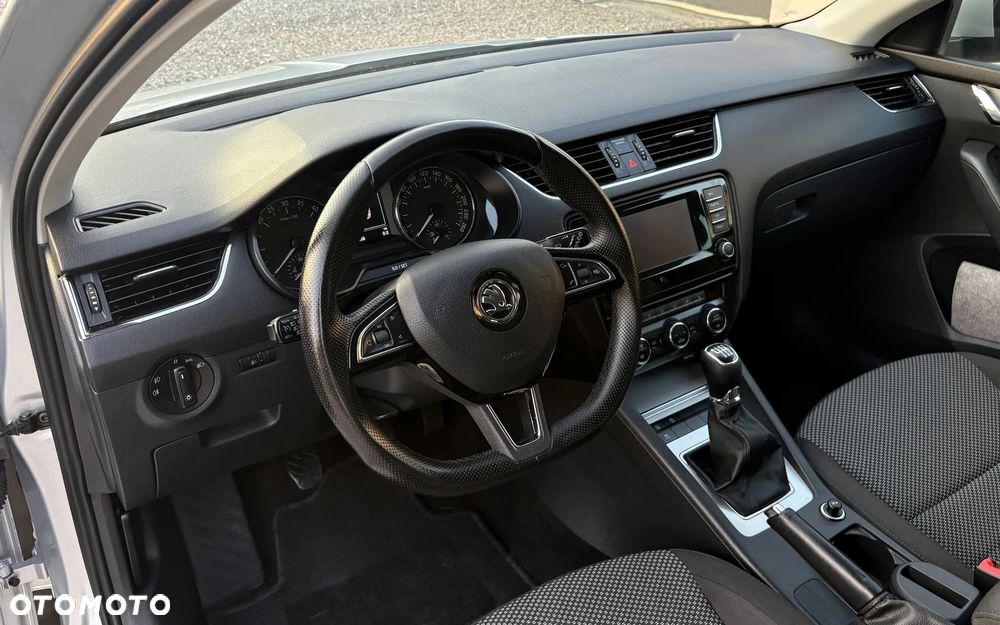 Skoda Octavia 2.0 TDI Sport Edition - 19