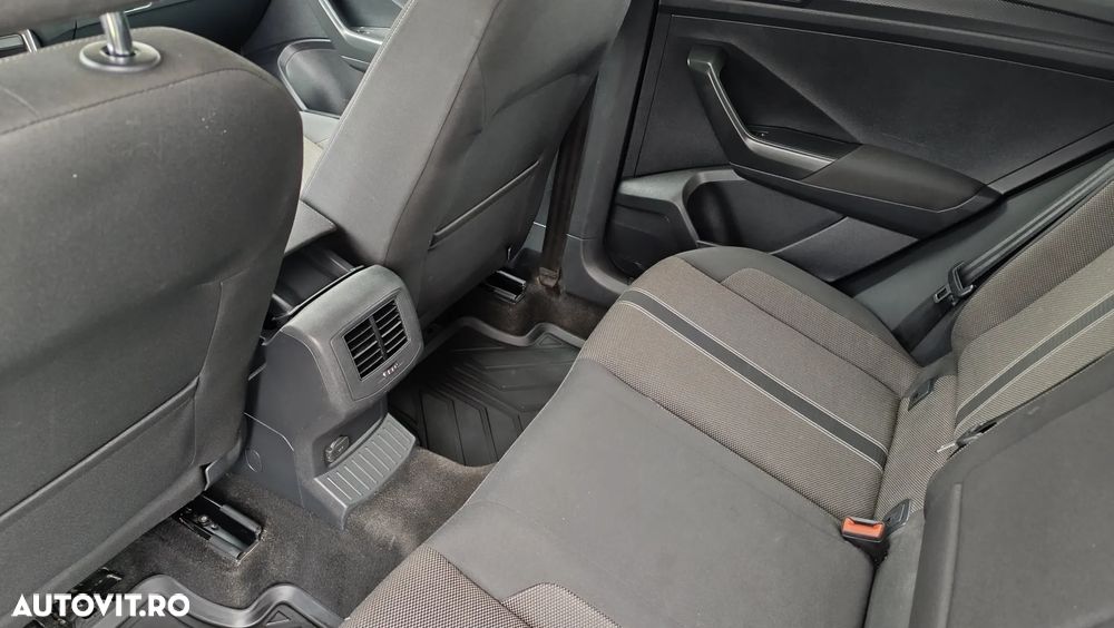Volkswagen T-Roc 1.0 TSI Base - 8