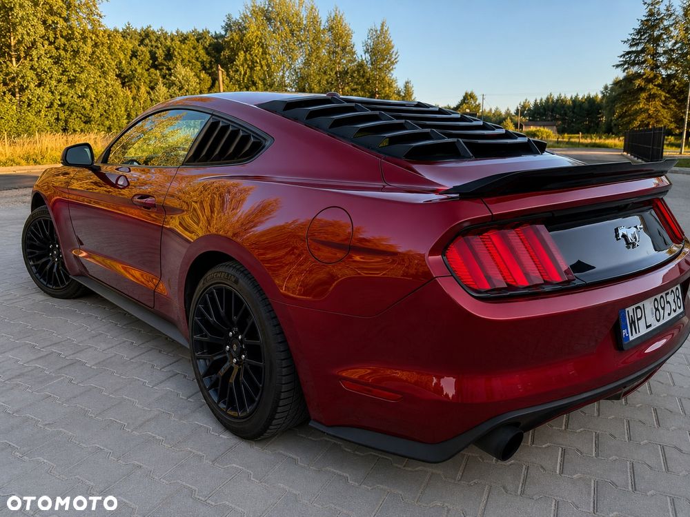 Ford Mustang - 5