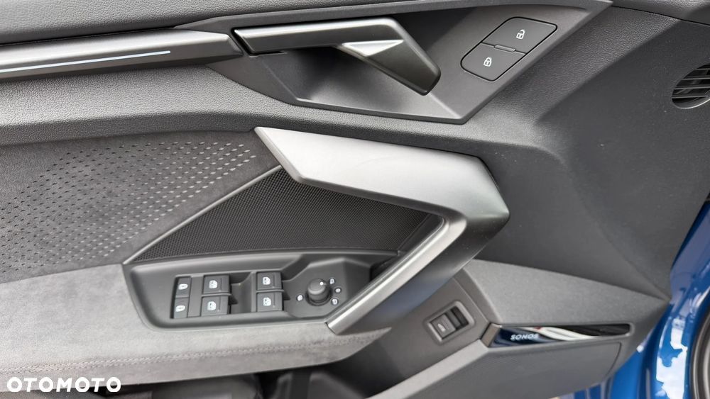 Audi RS3 Limousine - 9