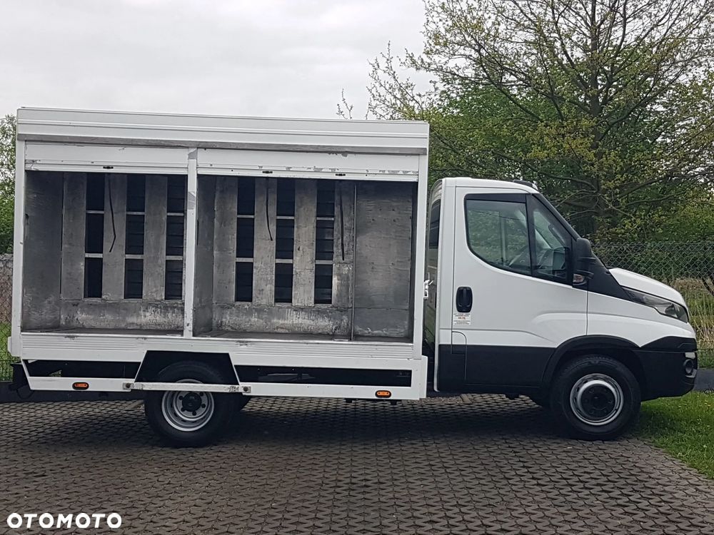 Iveco 70C18 KONTENER ROLETY BOK DO TRANSPORTU WODY 3,23x2,21x1,86 KLIMA DMC 7000KG RAMA PODWOZIE - 18