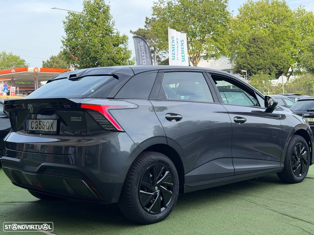 MG MG4 4 Standard - 8