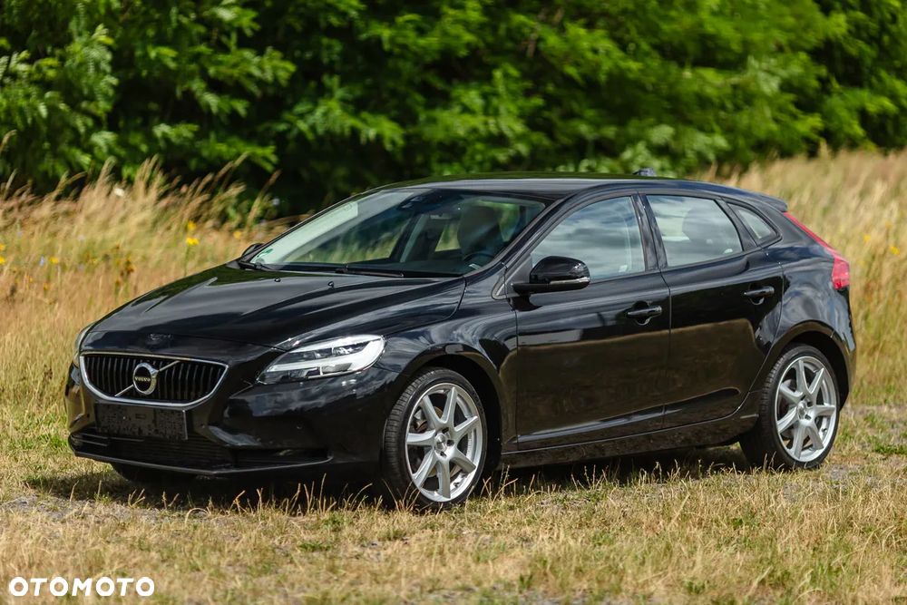 Volvo V40 T2 - 8