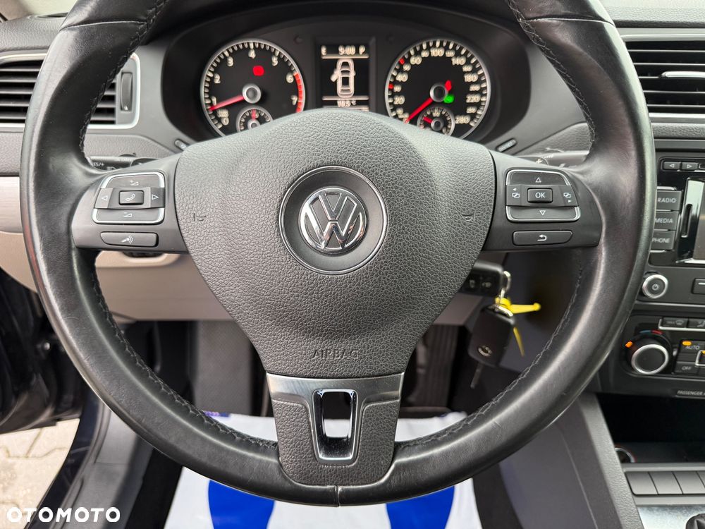 Volkswagen Jetta 1.4 TSI DSG Comfortline - 26