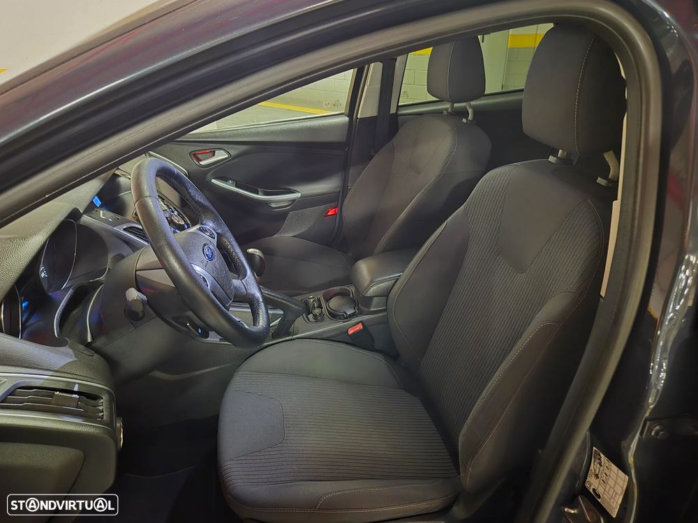 Ford Focus SW 1.6 TDCi Titanium Best - 22