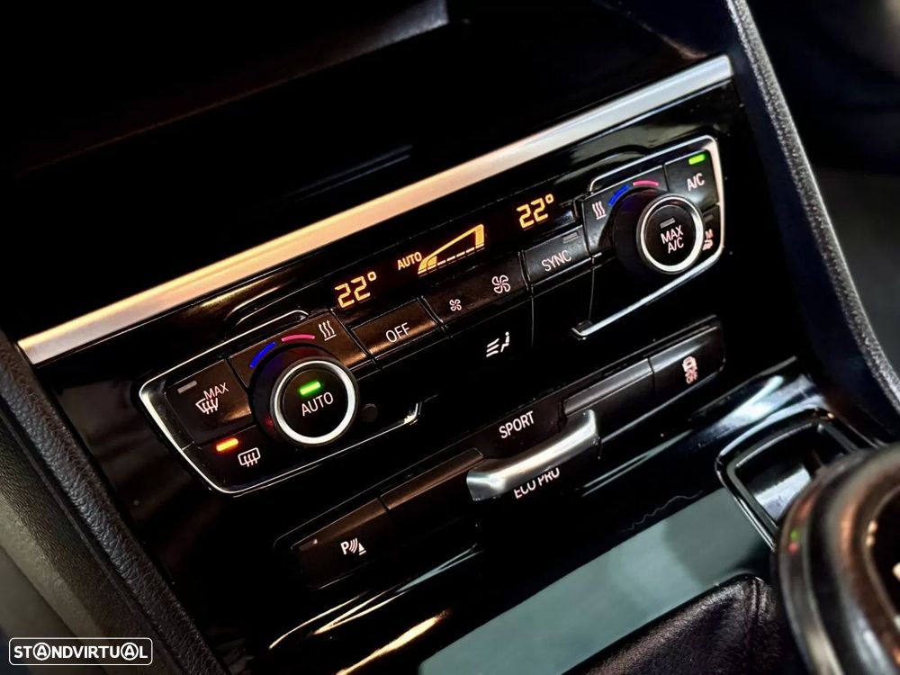 BMW 218 Gran Tourer d Sport Line - 32