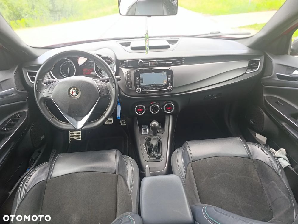 Alfa Romeo Giulietta 2.0 JTDM Exclusive TCT EU6 - 9