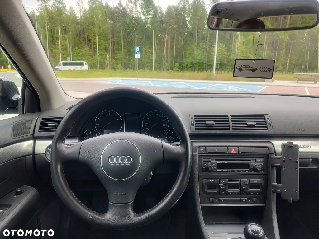 Audi A4 Avant 1.8T Quattro - 24