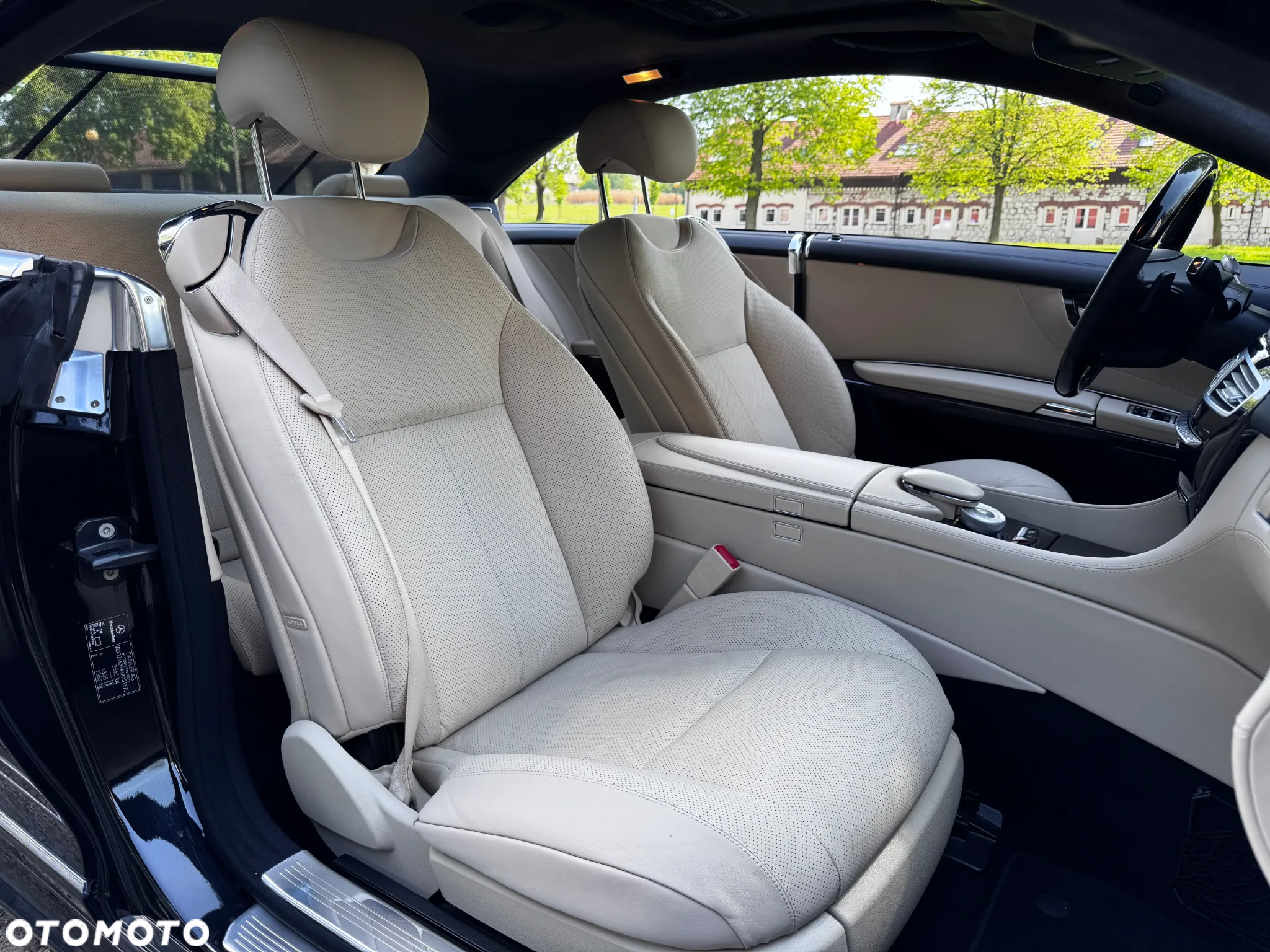 Mercedes-Benz CL 500 4-Matic BlueEff - 23